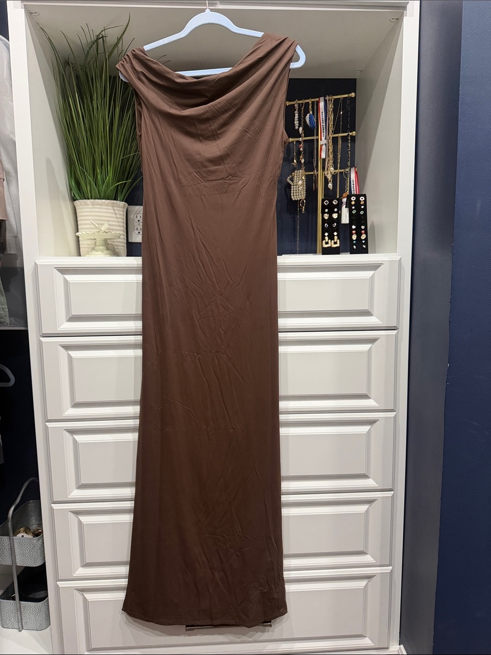 WAYF- Brown Draped Cowl Neck Maxi Dress- SZ M - Picture 10 of 10